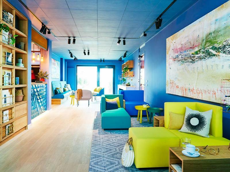 New Wave Hotel